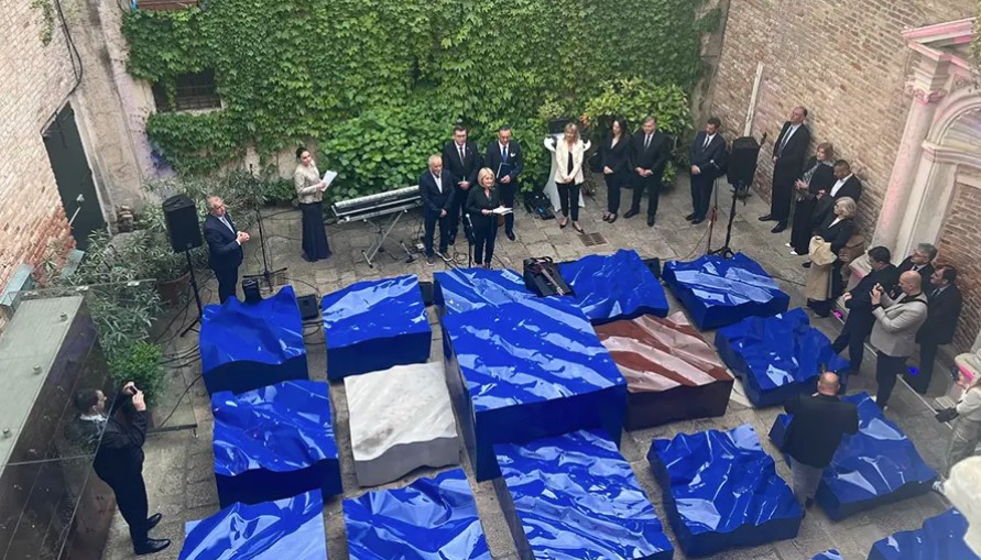 IZLOŽBA SAVREMENE LIKOVNE UMJETNOSTI Krišto otvorila paviljon BiH na Venecijanskom bijenalu