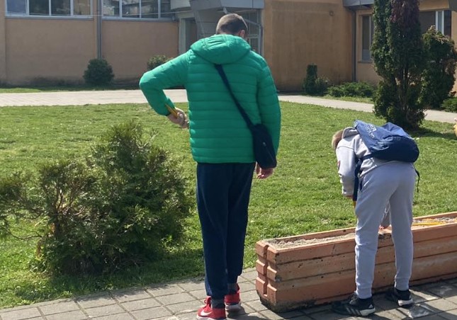 BANJALUKA SE OPRAŠTA OD MILANE KOPRENE Knjiga žalosti u zbornici škole, kolektiv i đaci tuguju za voljenom pedagogicom