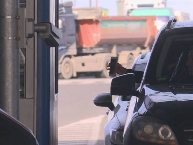 VAŽNO OBAVJEŠTENJE ZA VOZAČE! Privremeno zatvoren granični prelaz prema Dvoru