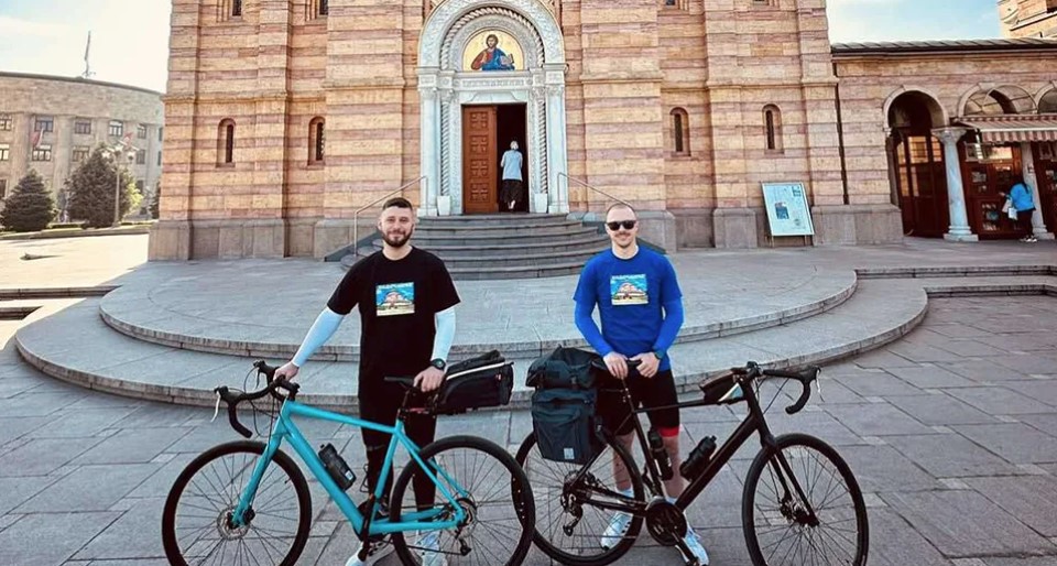 KAPA DO PODA, MOMCI! Banjalučani biciklom krenuli do grčke Еgine: Motiv za hodočašće porodica, zdravlje i vjera