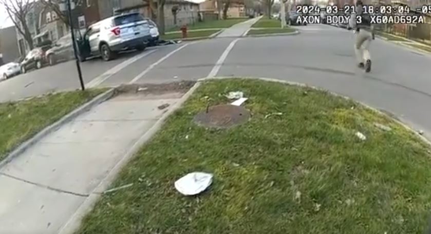 (VIDEO) SVE ZBOG POJASA Policajci u vozača ispalili 96 metaka za 41 sekundu