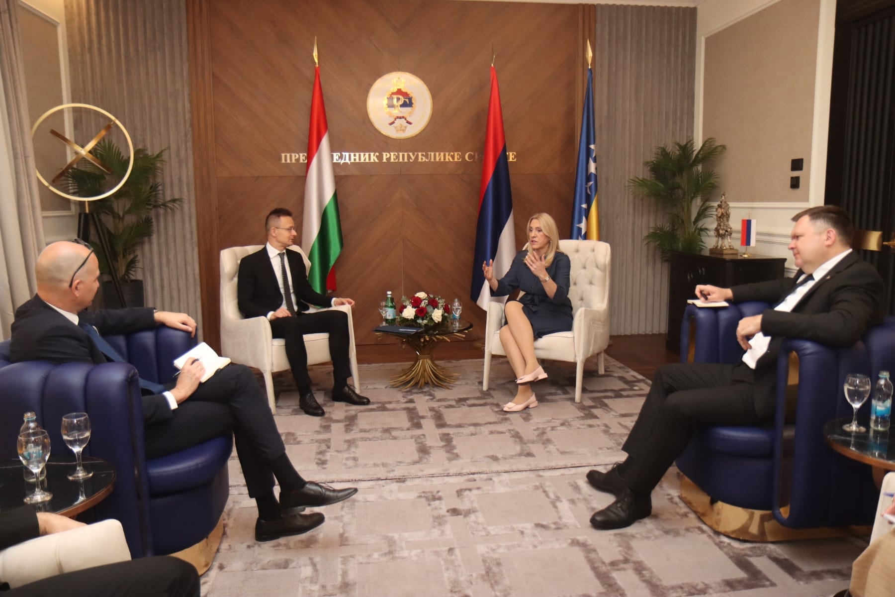 NA STOLU VAŽNE TEME Unaprijediti privrednu i ekonomsku saradnju Republike Srpske i Mađarske