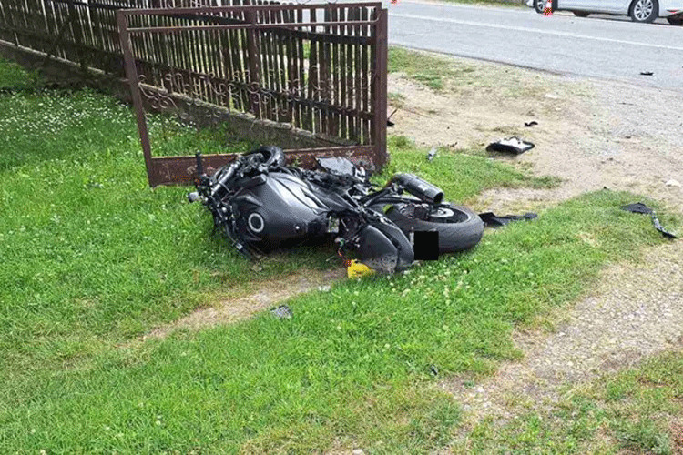 NOVI DETALJI ZASTRAŠUJUĆE SAOBRAĆAJKE KOD BIJELJINE Teško povrijeđeni motociklista u komi, prebačen na VMA