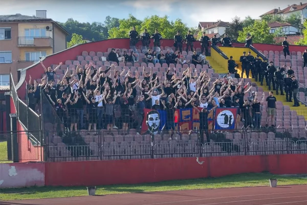 (FOTO) GEST HVALE VRIJEDAN Borac sprema poklone za svoje navijače na meču sa Veležom