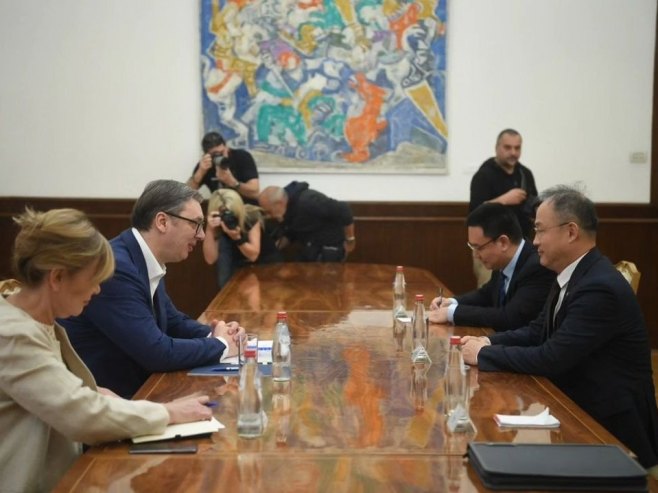 VUČIĆ S AMBASADOROM KINE S nestrpljenjem čekamo posjetu Si Đinpinga (FOTO)