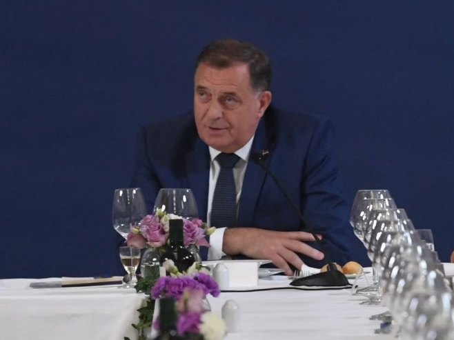 "ZLA, POKVARENA I PROMUSLIMANSKA POLITIKA" Dodik: Sramna komemoracija u Njujorku uz ignorisanje svih žrtava rata, osim bošnjačkih
