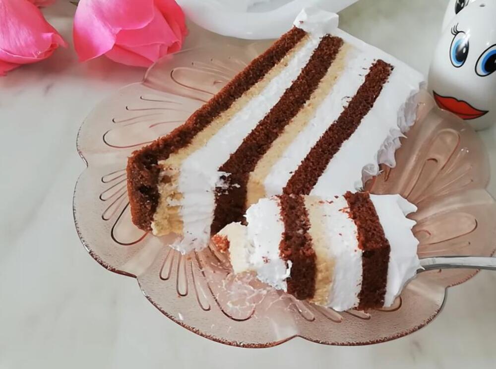 SOČNA, BRZA I PREUKUSNA Starinska čoko moko torta gotova očas posla bez uključivanja rerne