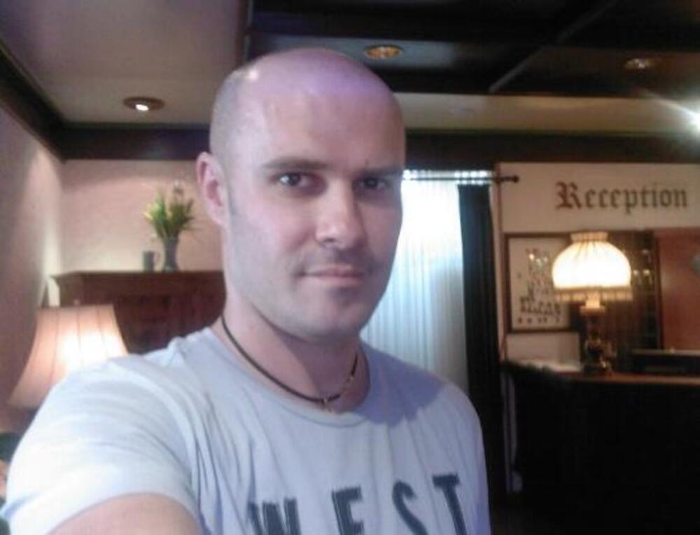 DAVID (53) ZAKOPAO MRTVOG OCA U KUĆI Godinama uzimao njegove penzije: Otkriveno koliko je "zaradio" od skrivanja njegove smrti