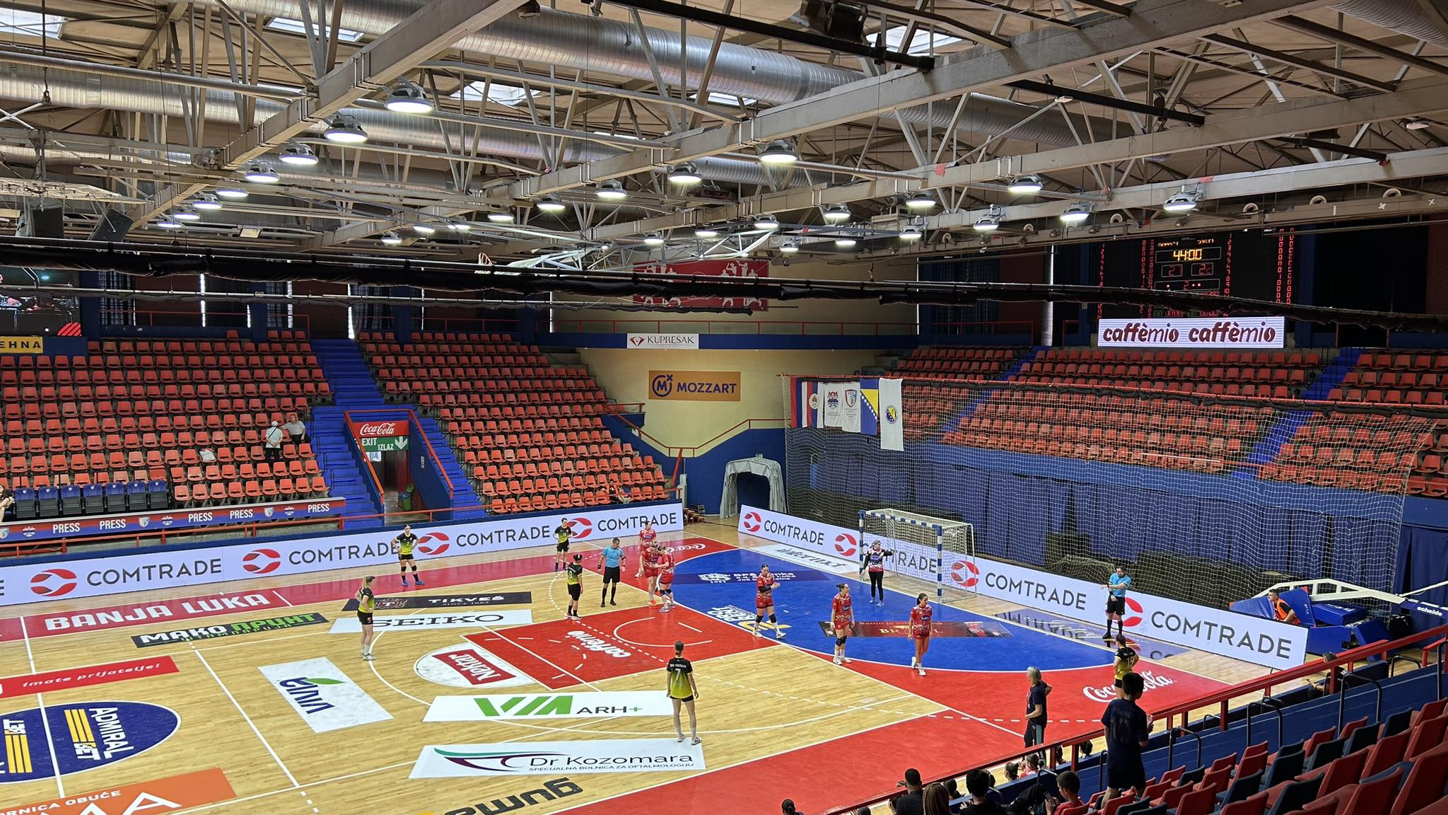 POČEO ZAVRŠNI TURNIR KUPA BiH ZA RUKOMETAŠICE Grude u finalu