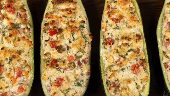 IDEJA ZA BRZINSKI RUČAK Grčki recept za tikvice punjene feta sirom