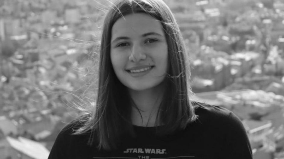 (FOTO) UGAŠEN JOŠ JEDAN MLADI ŽIVOT Preminula Amina Zjakić (20), izgubila bitku s teškom bolešću