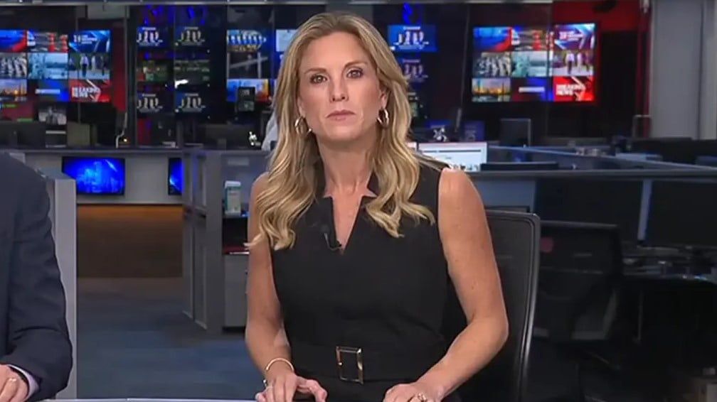 (VIDEO) NI DA TREPNE! Voditeljka usred programa progutala muhu