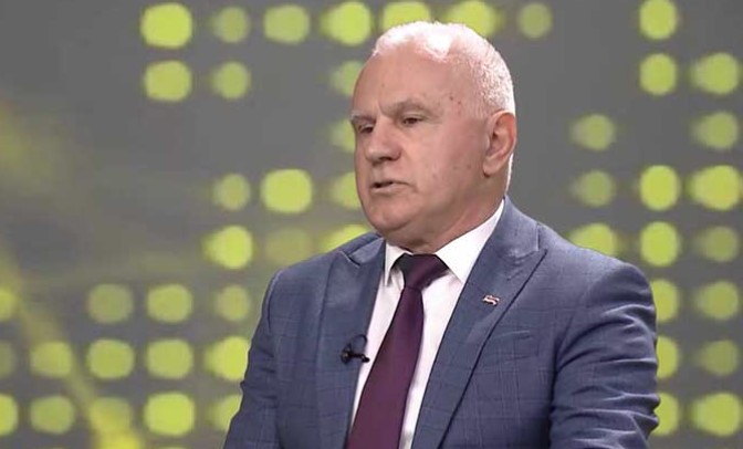 SRAMAN POTEZ PRIŠTINE Zabranila Arlovu da posjeti Kosmet za Vaskrs