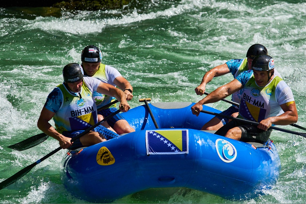 Tri srebrne medalje za banjalučke posade prvog dana Prvenstva u raftingu!