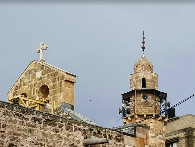 VJERNICI PROSLAVLJAJU VASKRS U POJASU GAZE Liturgija održana u crkvi Svetog Porfirija, koja je oštećena u izraelskim napadima