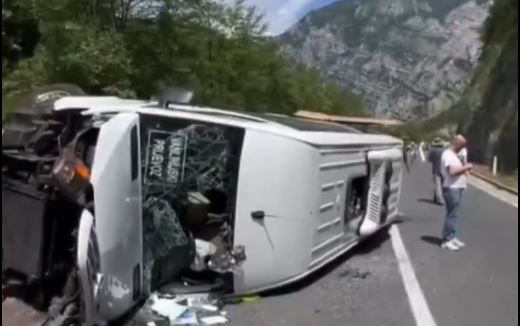 (VIDEO) STRAVIČNA NESREĆA NA MAGISTRALI JABLANICA-MOSTAR Najmanje sedmoro povrijeđenih, saobraćaj potpuno obustavljen