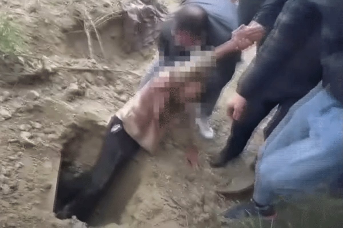 (VIDEO) UŽAS U MOLDAVIJI Jedva punoljetan, a pijan ubio rođaku i muškarca živog zakopao