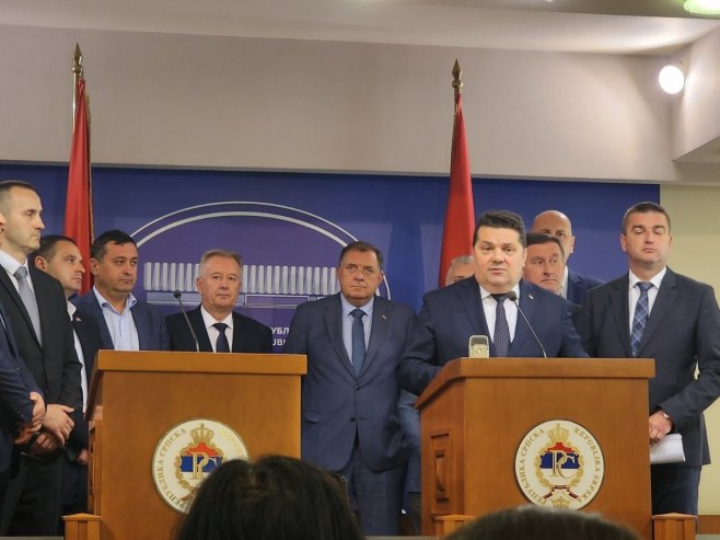 (VIDEO) KONAČNA ODLUKA O IZBORIMA SUTRA Stevandić: Opozicija radila sa Šmitom i pojedinim ambasadama