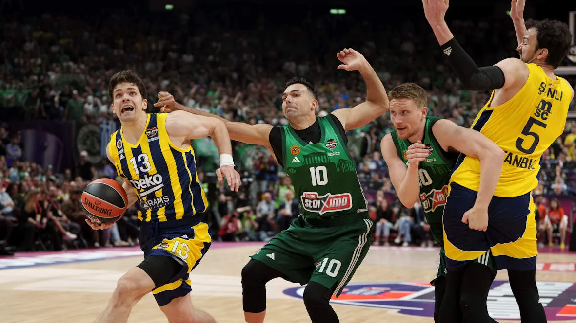 GRCI PRVI FINALISTI EVROLIGE Panatinaikos srušio „Fener“