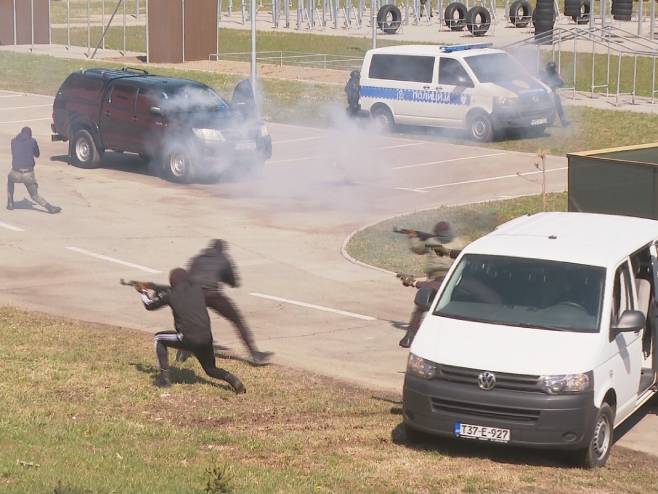 OBAVJEŠTENJE ZA GRAĐANE: Taktička vježba MUP-a na području Trapista, Slatine i Kuljana