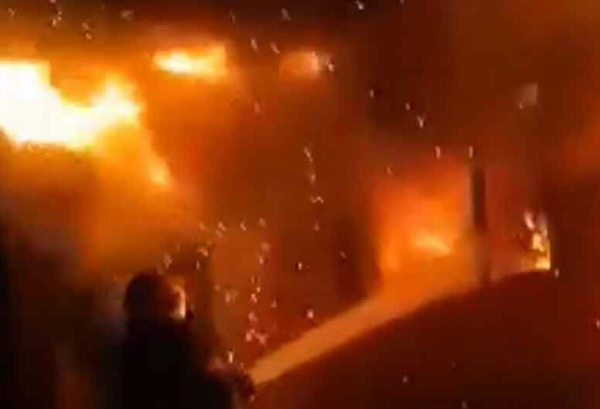 U ZAGREBU GORE DVIJE KUĆE Dio naselja ostao bez struje