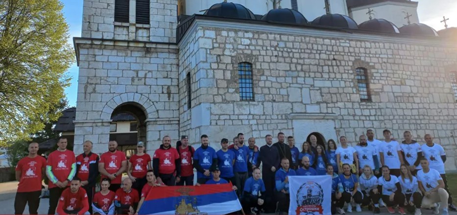 TRADICIONALNO POKLONIČKO PUTOVANJE Sa Romanije 33 hodočasnika krenula ka manastiru Ostrog