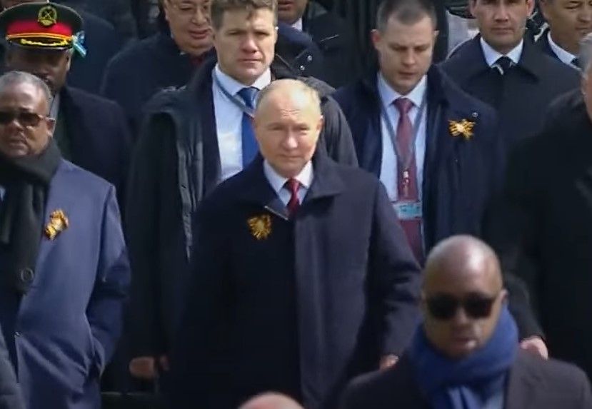 (VIDEO) "UČINIĆEMO SVE DA SPRIJEČIMO GLOBALNI SUKOB, ALI..." Parada pobjede u Moskvi, obratio se Putin