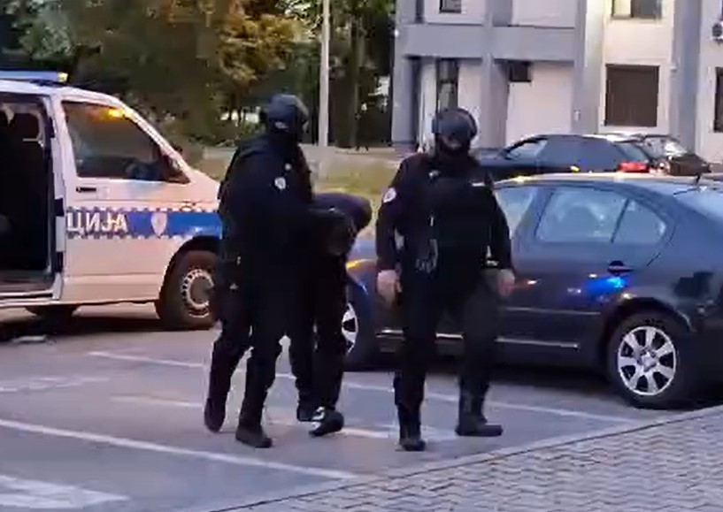 ZAPLIJENJENO 1.200 TABLETA EKSTAZIJA Uhapšeni u akciji "Dozer" sprovedeni u OJT Banjaluka