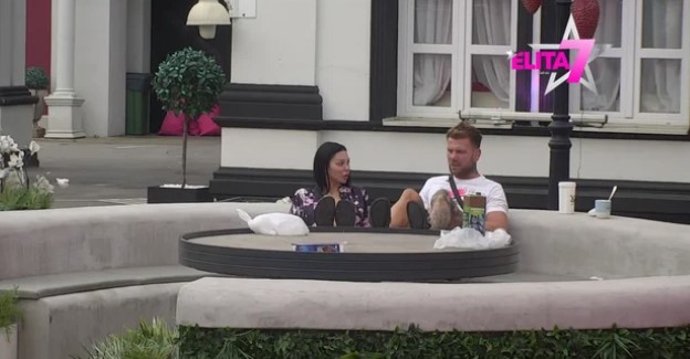 (VIDEO) "S TOBOM MORAM DA RAZMIŠLJAM ŠTA ĆU REĆI" Stanislav prekorio Maju jer iznosi svima njihove privatne teme, ona počela da se pravda