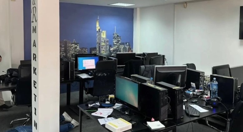 AKCIJA ”PANDORA” Kol-centri iz BiH umiješani u hiljade telefonskih prevara po Еvropi!