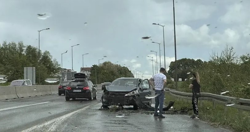 UDARIO U ZAŠTITNU OGRADU Saobraćajna nezgoda na Prijedorskoj petlji