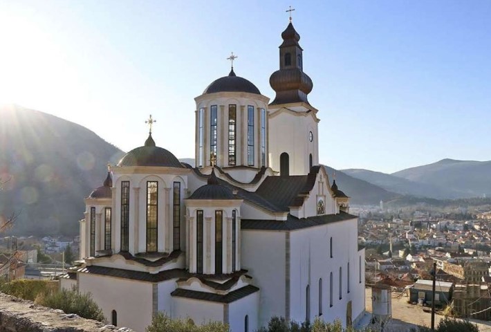 "VASKRSENJE NAKON STRADANJA" Liturgija prvi put nakon rušenja u Sabornoj crkvi Svete Trojice u Mostaru