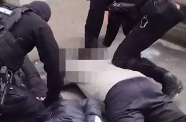 (VIDEO) VARALI LJUDE PREKO KOL CENTRA, PA UHAPŠENI Radnici nisu znali šta ih je snašlo nakon upada policije