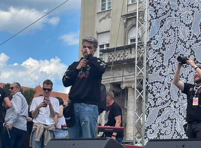 "DOKAZALI SMO DA MOŽEMO DA USPIJEMO" Bejbi Lazanja se rasplakao na dočeku u Zagrebu