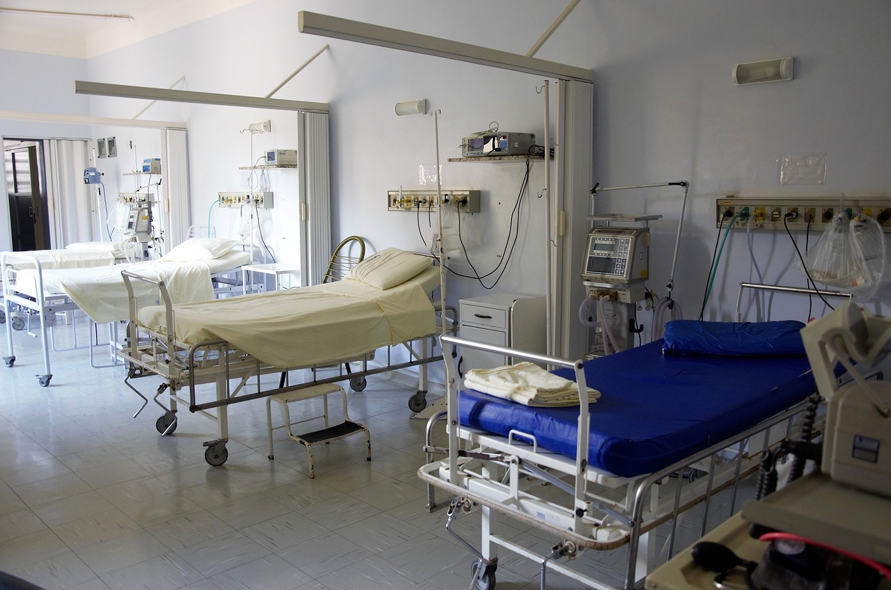 "TU JE ČOVJEK U CRNOM" Ljekari otkrivaju koje riječi pacijenti izgovaraju pred smrt, od nekih ćete se naježiti