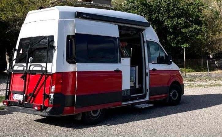 PAR IZ BELGIJE DOŽIVIO NEPRIJATNU SITUACIJU Pronađen kamper kojeg su lopovi u BiH ukrali turistima