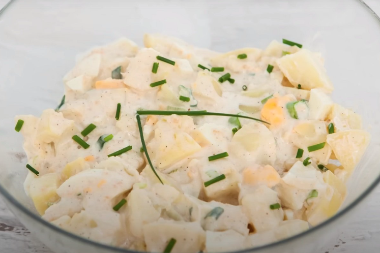 RECEPT DANA Kremasta krompir salata