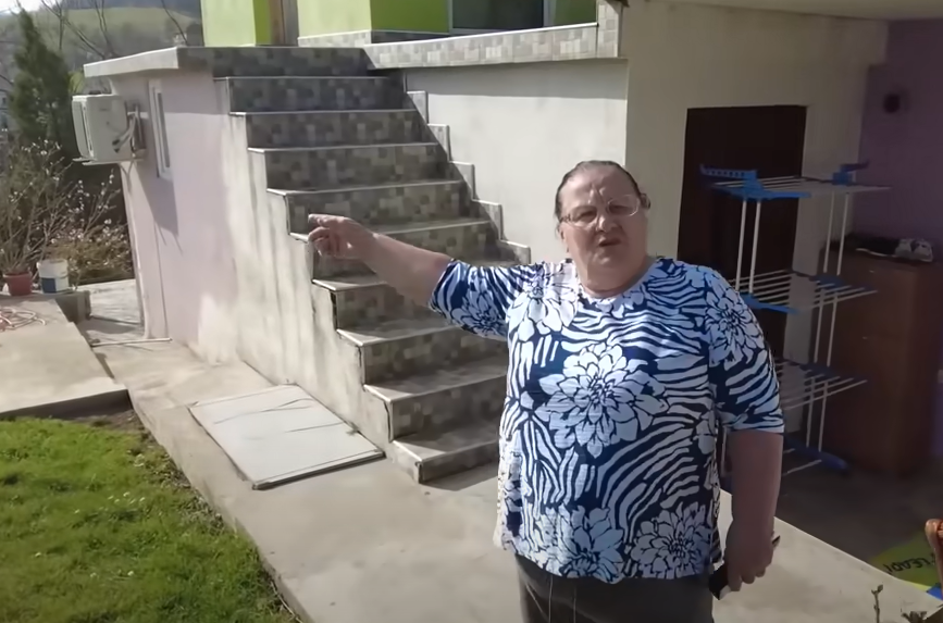 UDALI JE SA 12 GODINA, PRVO DIJETE RODILA SA 13 Teška sudbina Mirsade iz Živinica: "Nju je volio, a mene je uzeo da mu rađam djecu"