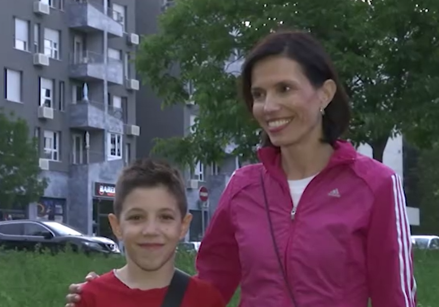 DJEČAK BIO SREĆNE RUKE Mali Luka Cerović osvojio trosoban stan u nagradnoj igri
