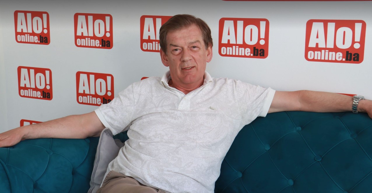 (VIDEO) OSTAO SAM BANJALUČANIN, BORAC I ZVEZDA DVA SVIJETA Rukometni stručnjak Velimir Petković o karijeri, šampionskom naslovu i kobnom danu: Doktori su zabranili da igram jer je bilo pogubno za mene