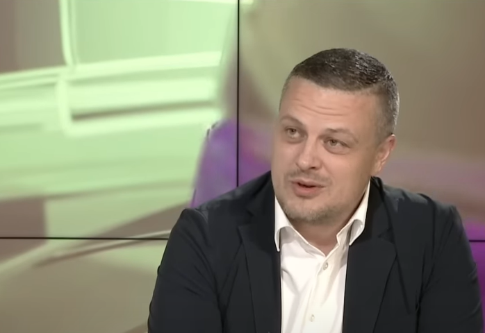 DETALJI SVIREPOG UBISTVA MLAĐEG BRATA MINISTRA FBiH Žena ga našla pretučenog u hodniku zgrade, podlegao povredama u bolnici