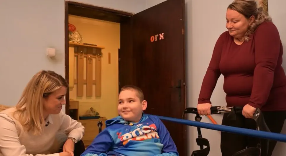POKAŽIMO HUMANOST Ognjen (12) boluje od SMA i potrebna mu je pomoć dobrih ljudi
