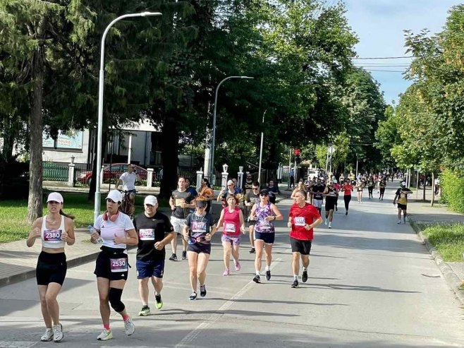 (FOTO/VIDEO) ZAVRŠEN SEDMI "VIVIA RUN&MORE WEEKEND" U Banjaluci slavili Bubnov i Stamenković