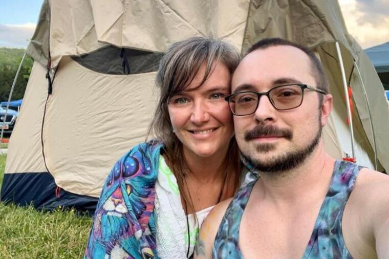 DOKAZ DA PRAVA LJUBAV PREVAZILAZI SVE PREPREKE Nakon stravične nesreće ostala bez obe ruke i noge, pa pala u depresiju - onda je naišao Stefan i vratio je u život