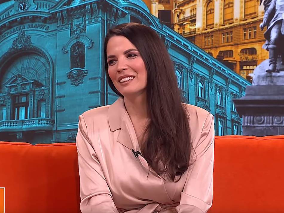 KAKO DA PRIDOBIJEMO OSOBU KOJA NAS NE PRIMJEĆUJE Divna otkriva jednostavne trikove, greška je u startu