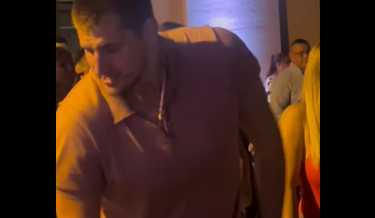 (VIDEO) HIT SNIMAK ODUŠEVIO SVIJET Jokić "uhvaćen" u najležernijem trenutku