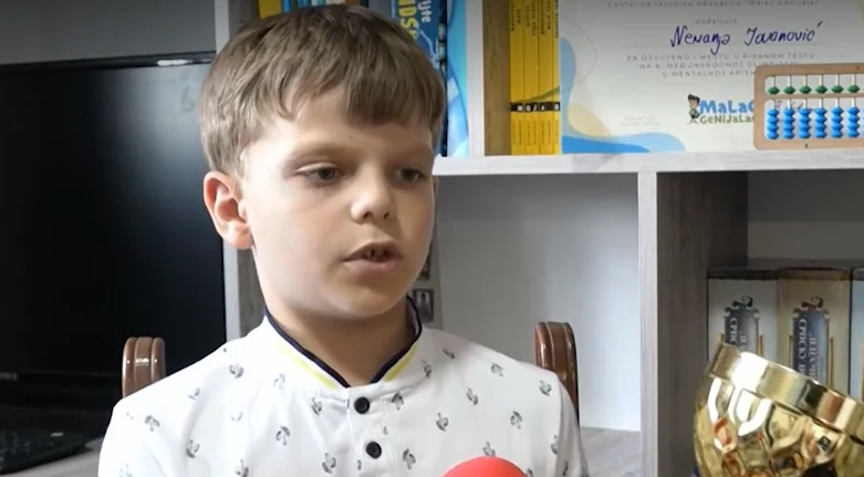 NEMANJA (7) JE PRAVI "MALAC GENIJALAC" Dječak osvojio prvo mjesto u mentalnoj aritmetici