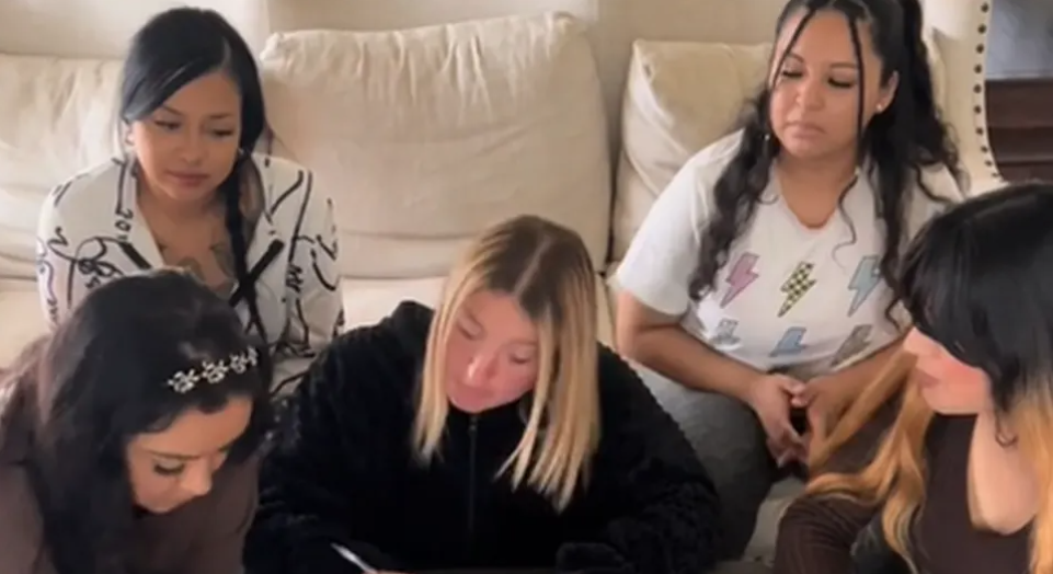 (VIDEO) NESVAKIDAŠNJI SLUČAJ Muškarac živi u braku sa 5 žena: Sve su ušle u vezu iz jednog razloga