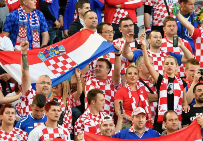 ODLUKA JE PALA! Hrvati kažnjeni na Evropskom prvenstvu, ali ne zbog skandiranja Srbima