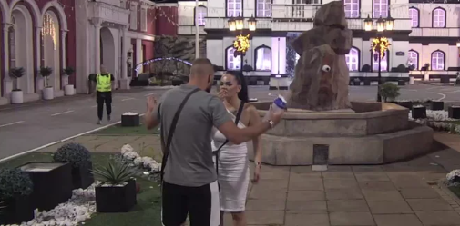 (VIDEO) BIO SAM SA TOBOM SAMO ZBOG ODNOSA Jovana nastavila da moli Rajačića za ljubav, on je nikada žešće ponizio